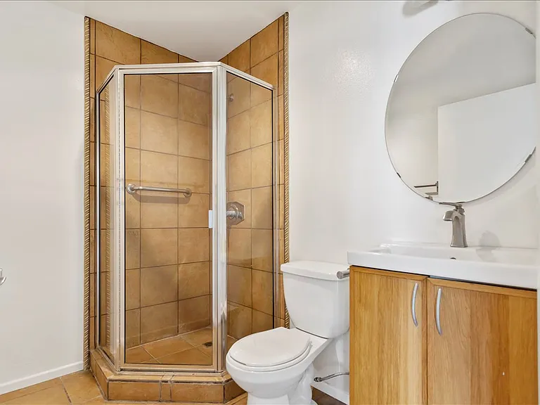 1537 S Shenandoah St #202 — Photo 13
