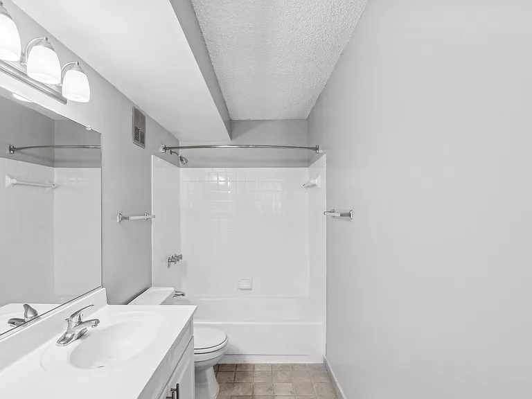 The 1201 Apartments — Photo 93