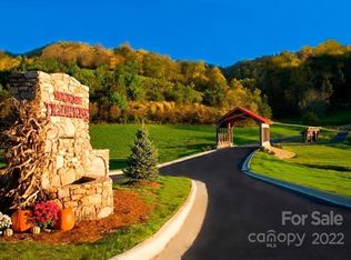 999 Creekwood Ct #4, Mars Hill, NC 28754