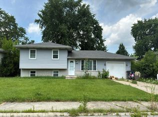 1834 E 38th Pl, Hobart, IN 46342