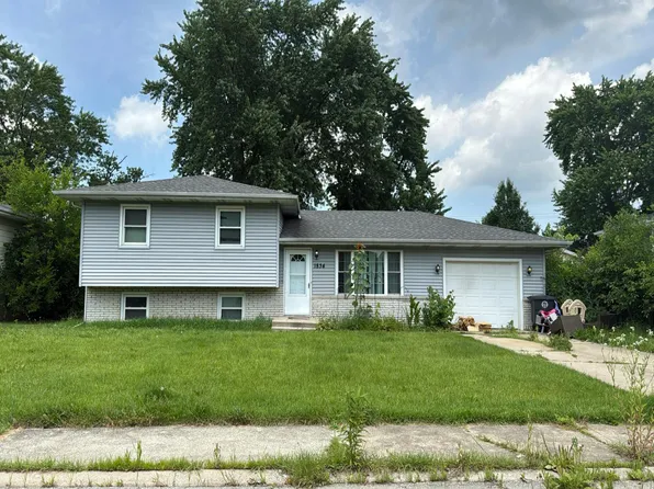 1834 E 38th Pl, Hobart, IN 46342