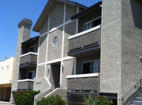 Vanowen Manor I, Bermuda