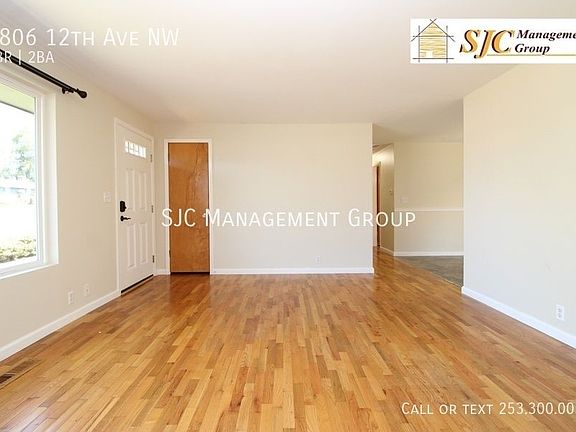 4th image of 1806 12th Ave NW