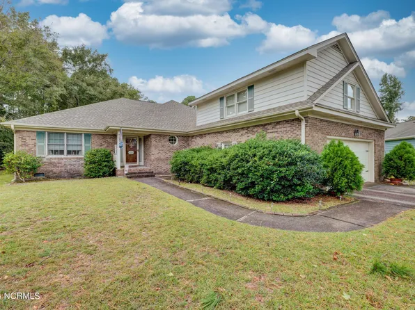 713 Grey Squirrel Drive, Wilmington, NC 28409