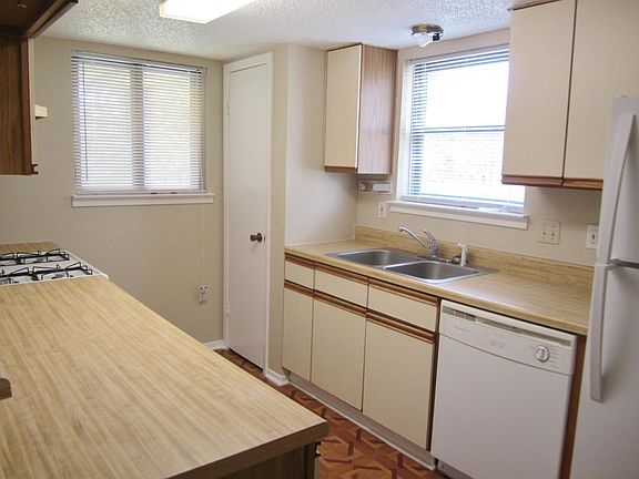 4th image of 1222 Westway Dr