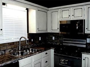 111 River Meadow Dr, Calhoun, GA 30701