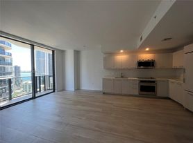 55 SW 9th St