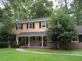 807 Forest View Dr, Colonial Heights, VA 23834