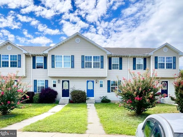 57 Bay Hill Ln