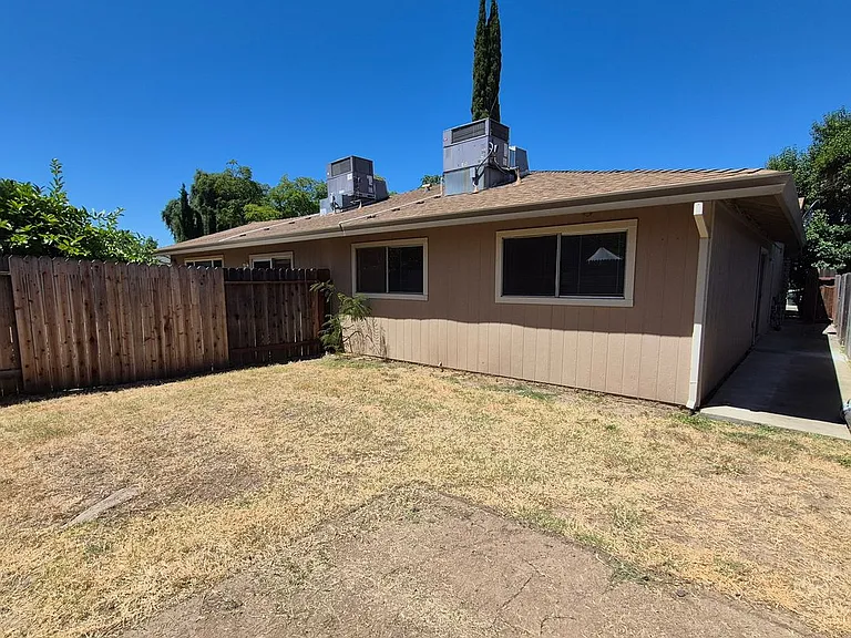 3332 Jayanne Way — Photo 13
