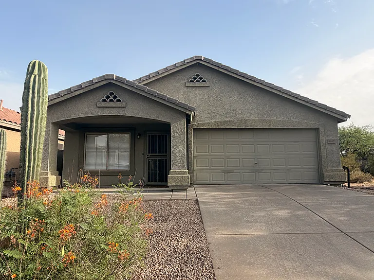 4657 E Matt Dillon Trl — Photo 1