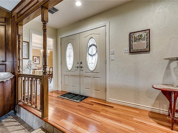4th image of 111 Oakview Dr