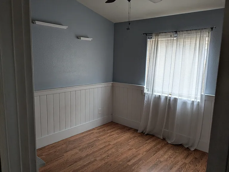 610 S Voyager Dr — Photo 9