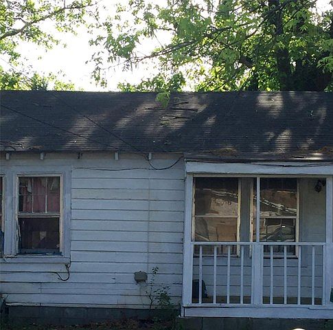 1st image of 629 Gibbons Dr