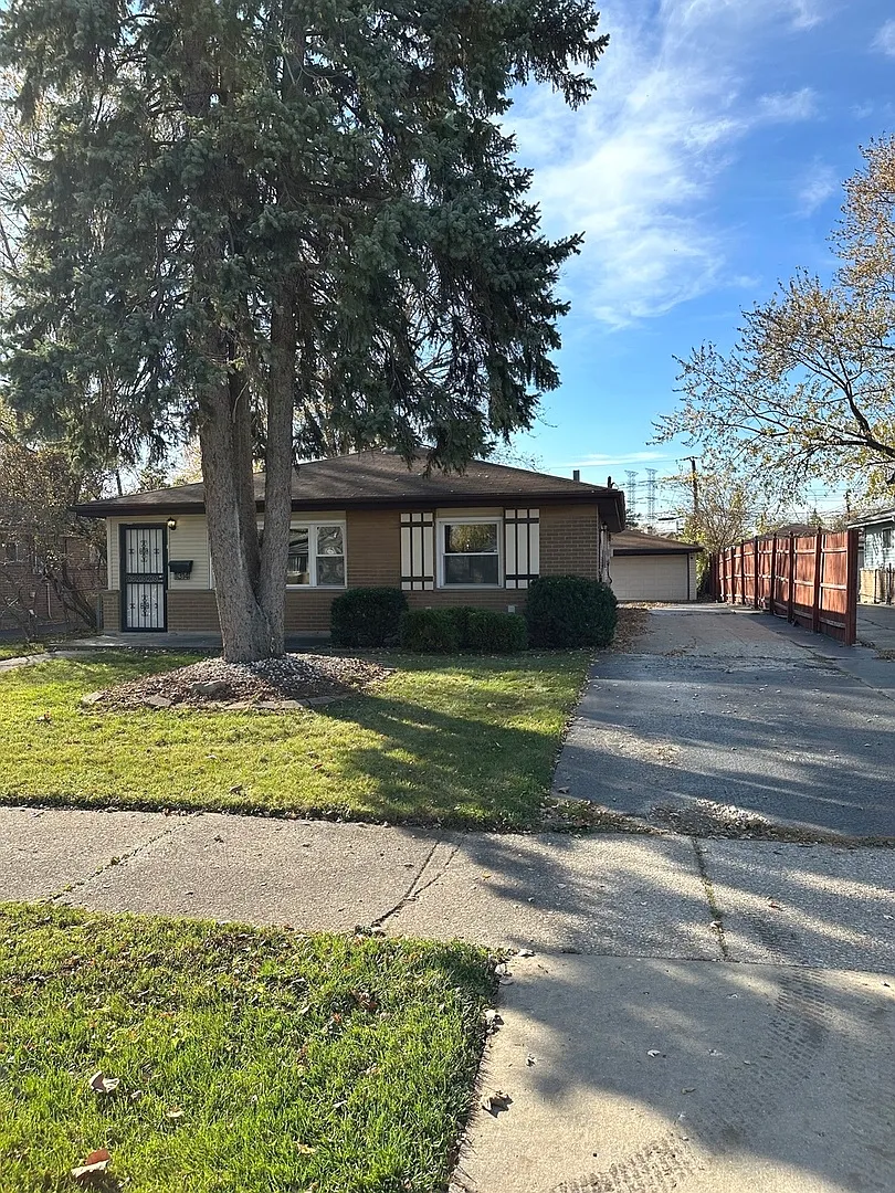 1314 Imperial Ave photo 1