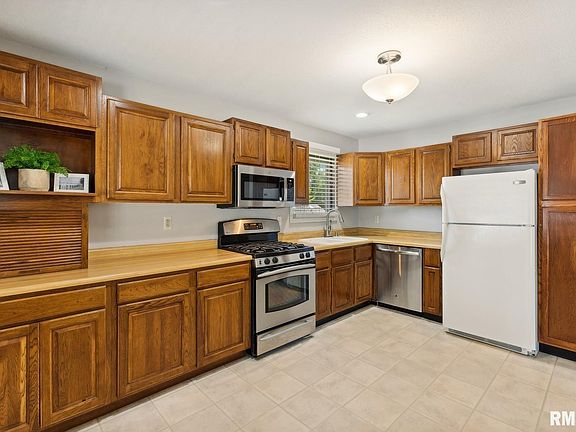 5th image of 2039 Kings Dr