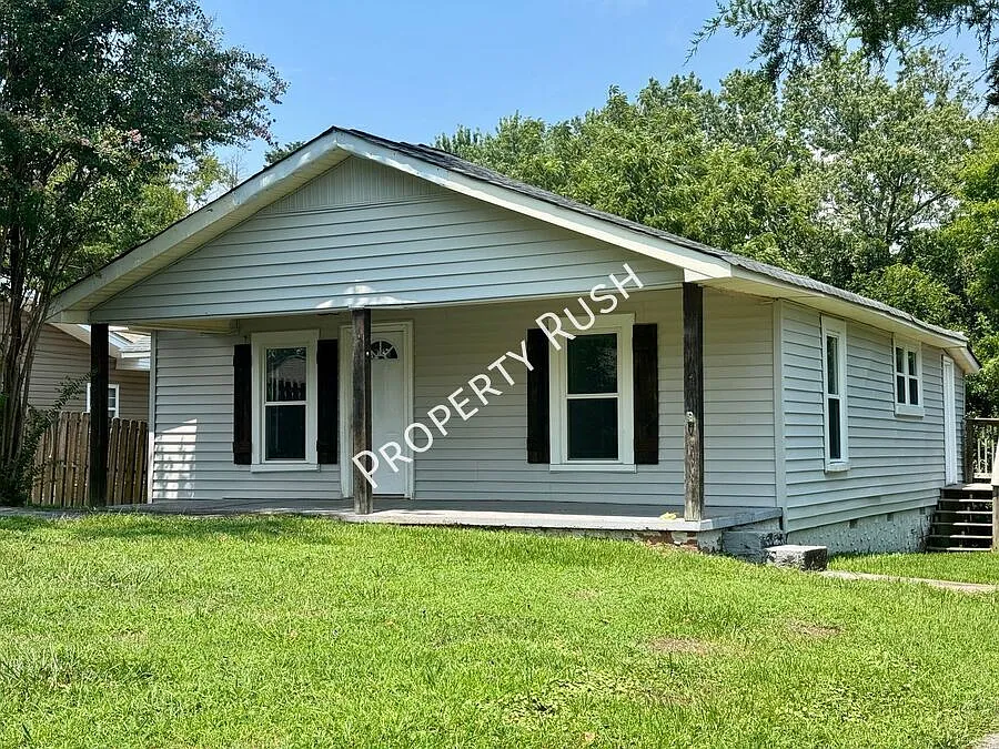 106 Champion Rd. - Charming 3 bed/1 bath rental home in North Georgia! $1,475/mo. — Photo 2