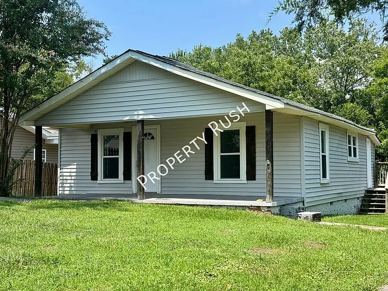 106 Champion Rd — Photo 1
