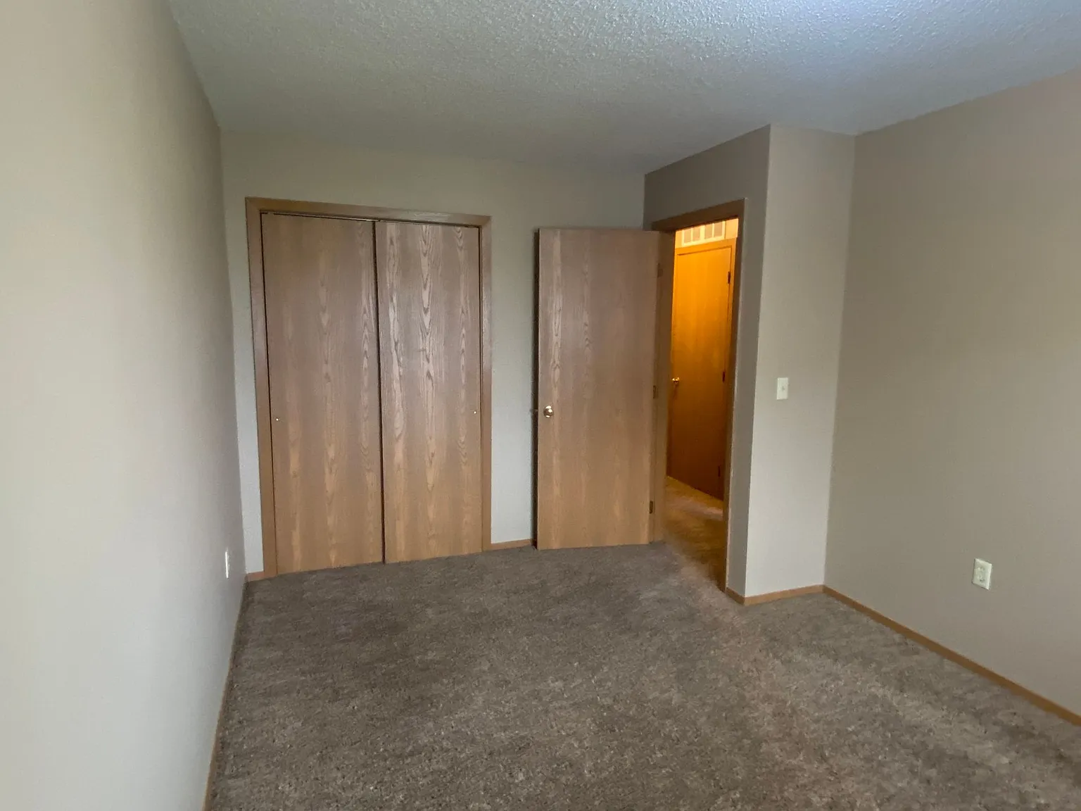 Quail Hollow Townhomes — Photo 4