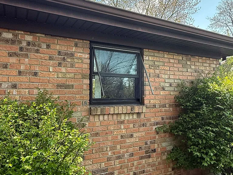 128 Grant Cir — Photo 2