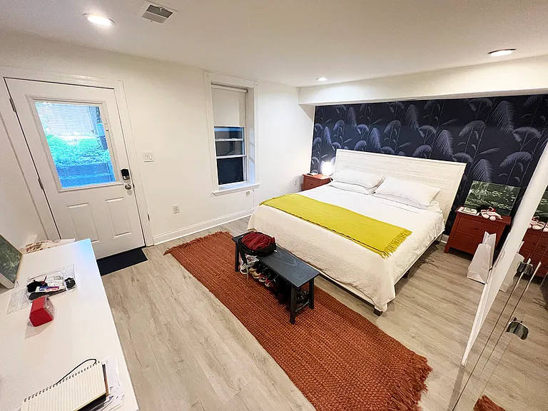 53 R St NW #B — Photo 16