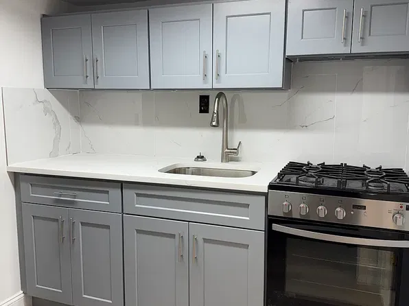 (undisclosed Address), Flushing, NY 11358