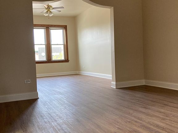 4th image of 4171 S Archer Ave #2