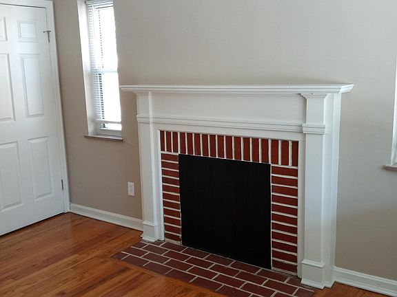 3rd image of 7849 Bitteroot Ln