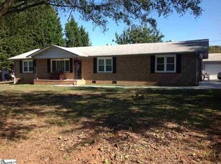 105 Center St, Williamston, SC 29697