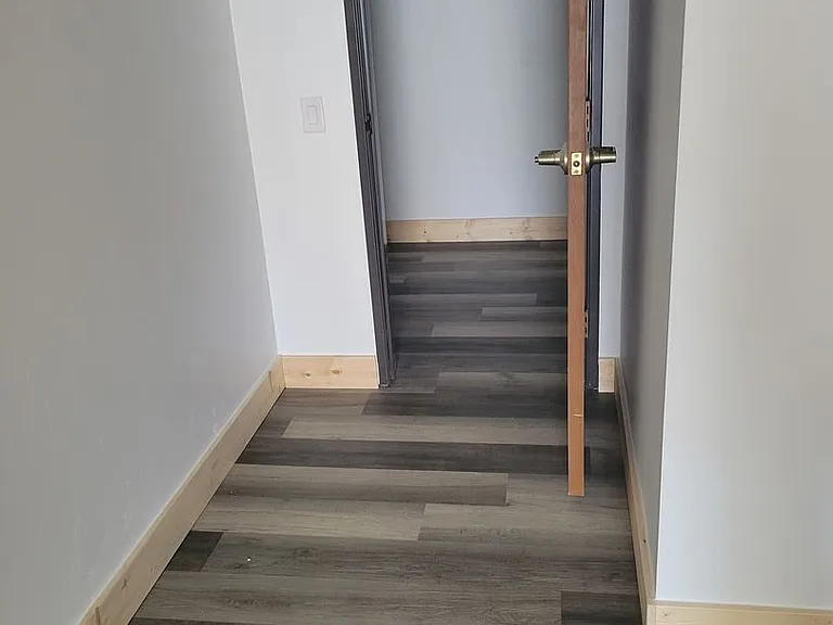 Ski Town Apartments — Photo 85
