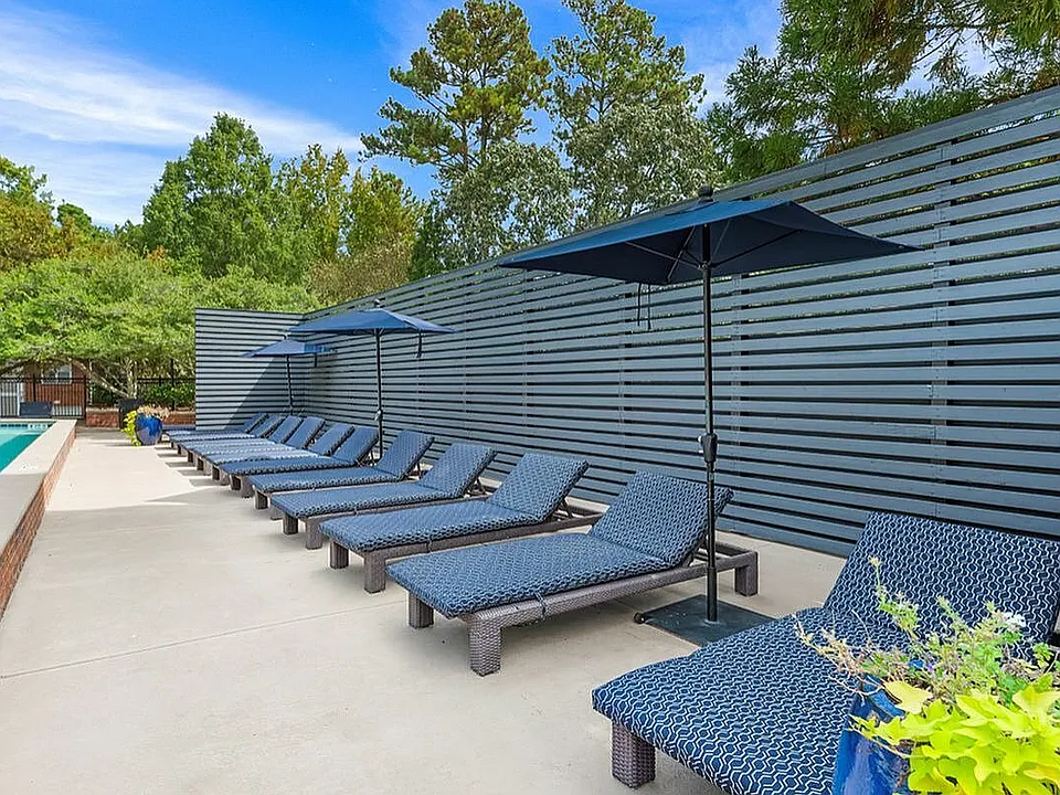 Resort-Style Sundeck