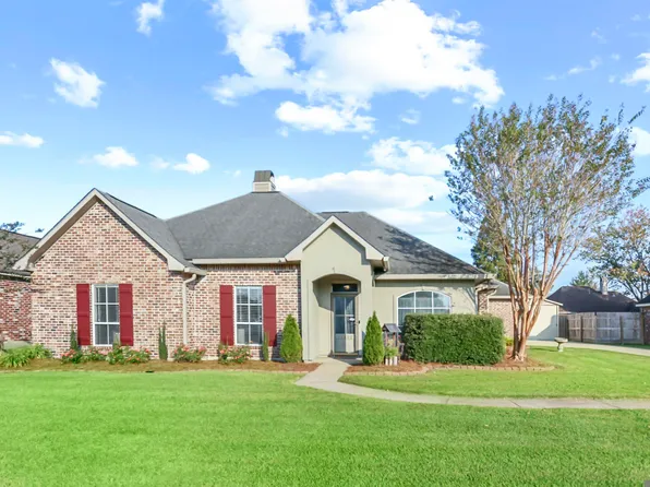 17482 Simone Dr, Prairieville, LA 70769