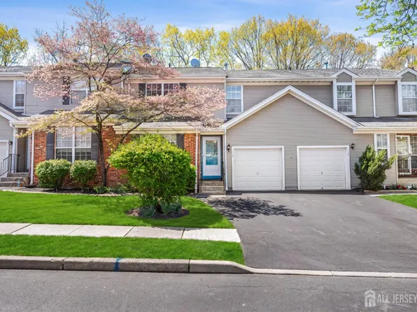 150 Nantwich Ct, Somerset, NJ 08873