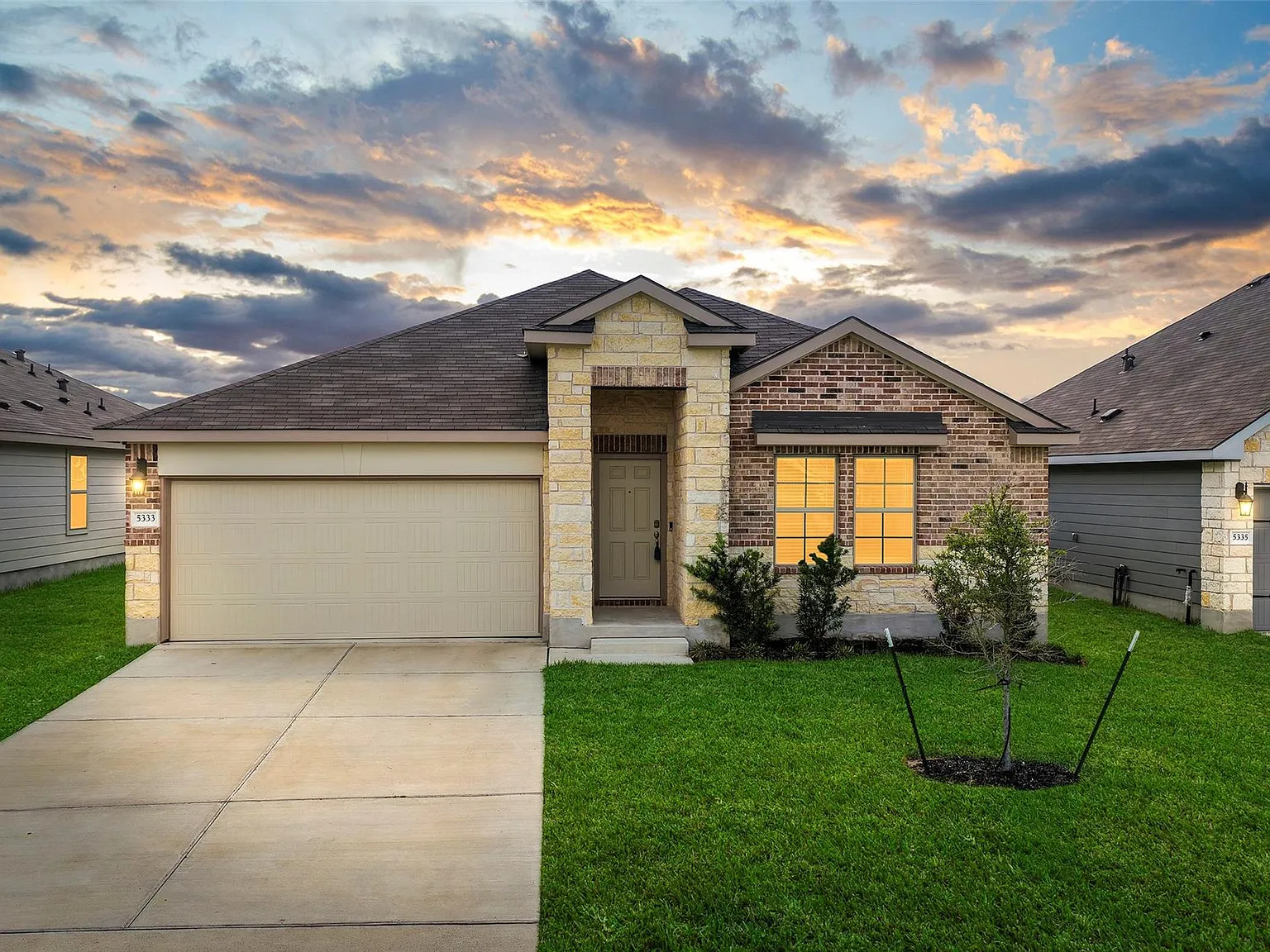 3 bed, 2.0 bath, 1508 sqft, $1,975 — Photo 1