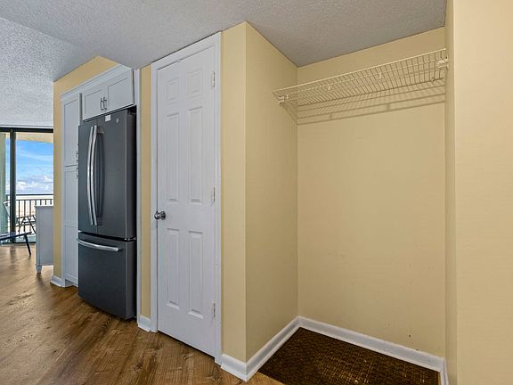 4th image of 5523 North Ocean Blvd. #1005
