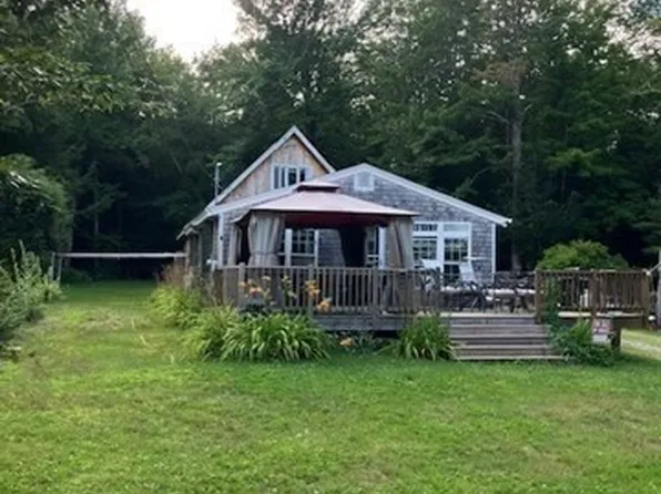 123 Rainbow Dr, Templeton, MA 01468