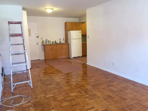2534 Crescent St APT 1, Astoria, NY 11102
