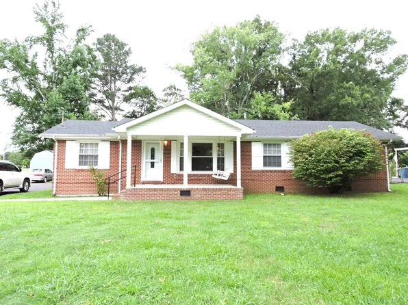 1304 Oak Dr, Manchester, TN 37355