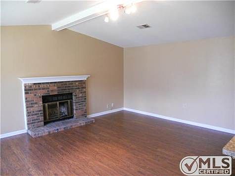 4th image of 3012 Casa Dr