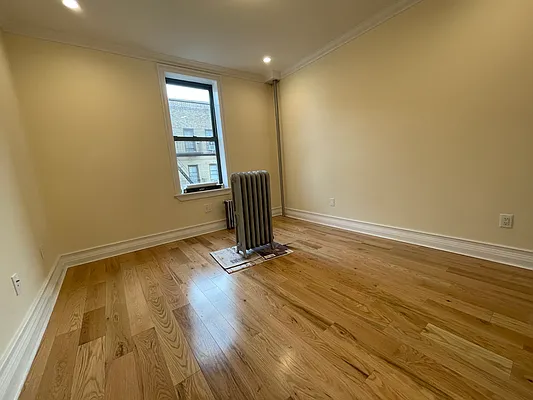 Rented by Edel Family Management | media 35