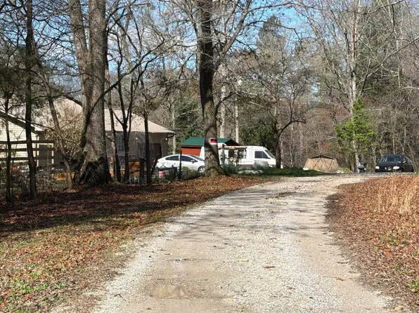 135 Waterloo Dr, Manchester, TN 37355