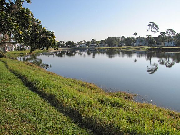 2nd image of 512 Twin Lakes Dr