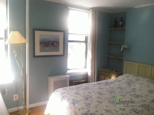 Rented by Bapple | media 24