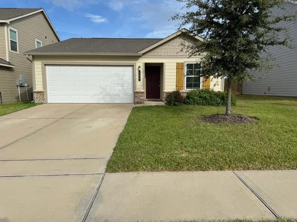 109 Avalon Dr, Huntsville, TX 77320