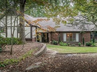 3001 Chestnut Tree Rd, Hendersonville, NC 28792