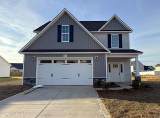 205 Sacksonia St, Raeford, NC 28376