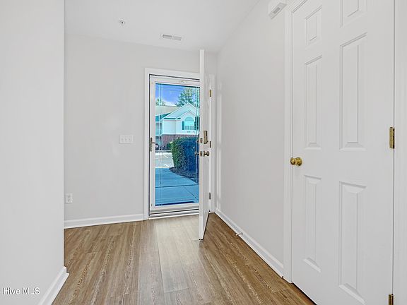 4th image of 1414 Willoughby Park Court #B