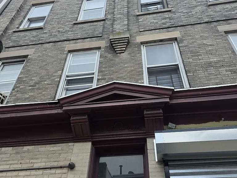 188 Ashburton Ave #3RS — Photo 1
