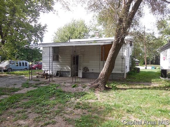 2nd image of 2308 Richards Ln