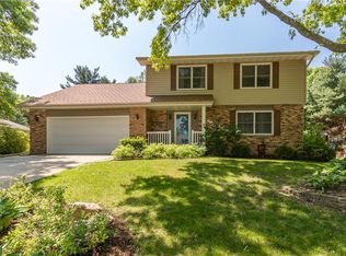 305 W Madison Pl, Indianola, IA 50125